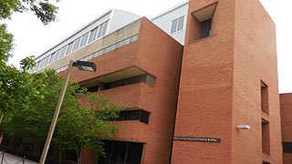 [photo, Robert and Jane Meyerhoff Chemistry Building, University of Maryland Baltimore County, Baltimore, Maryland]