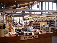 [photo, Brooklyn Park Public Library, Anne Arundel County Department of Libraries, 1 East 11th Ave., Brooklyn Park, Maryland]