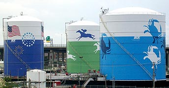 [photo, BGE natural gas storage tanks, Spring Gardens campus, Baltimore, Maryland]